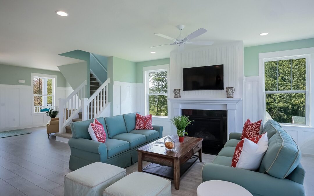 Ceiling Fans in Fall: Why They’re Still Useful When It’s Cooler